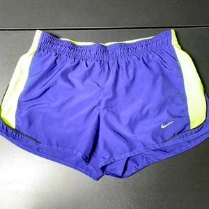 Nike Shorts Medium